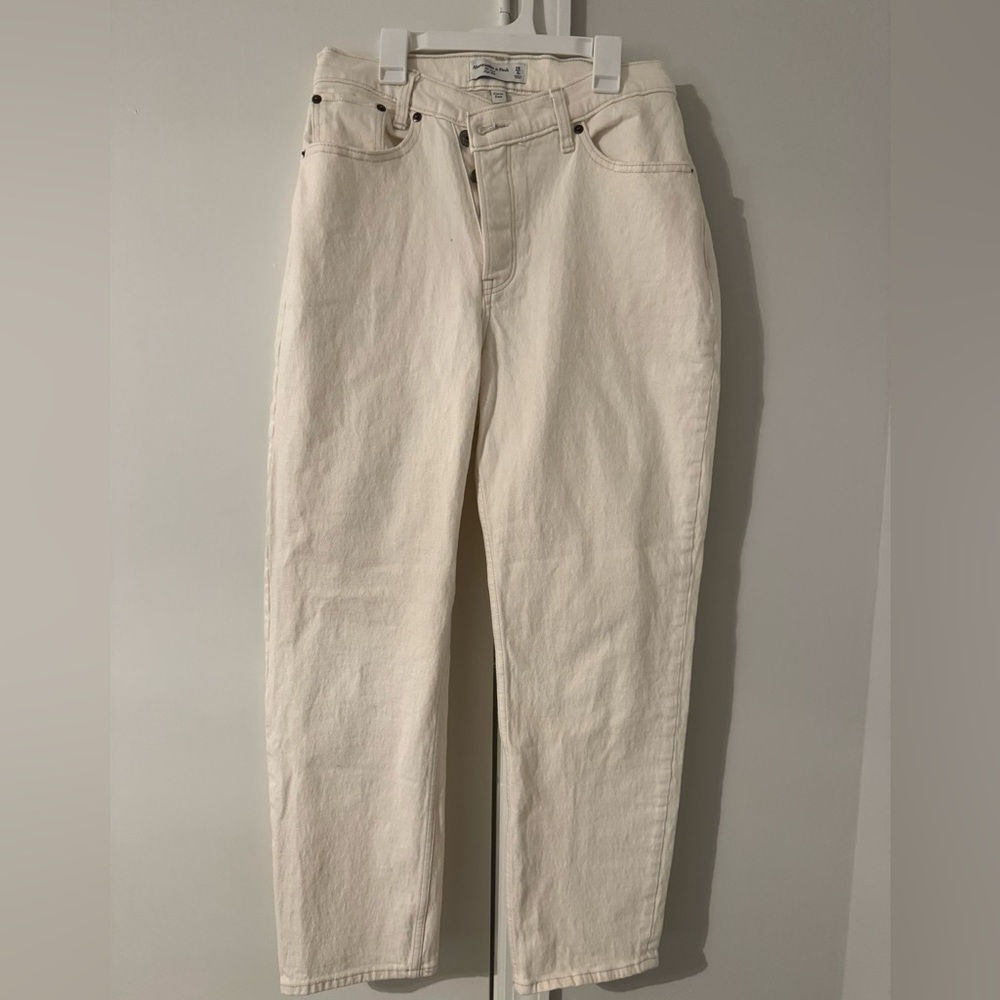 Abercrombie & Fitch Curvy High Waist Button Jeans